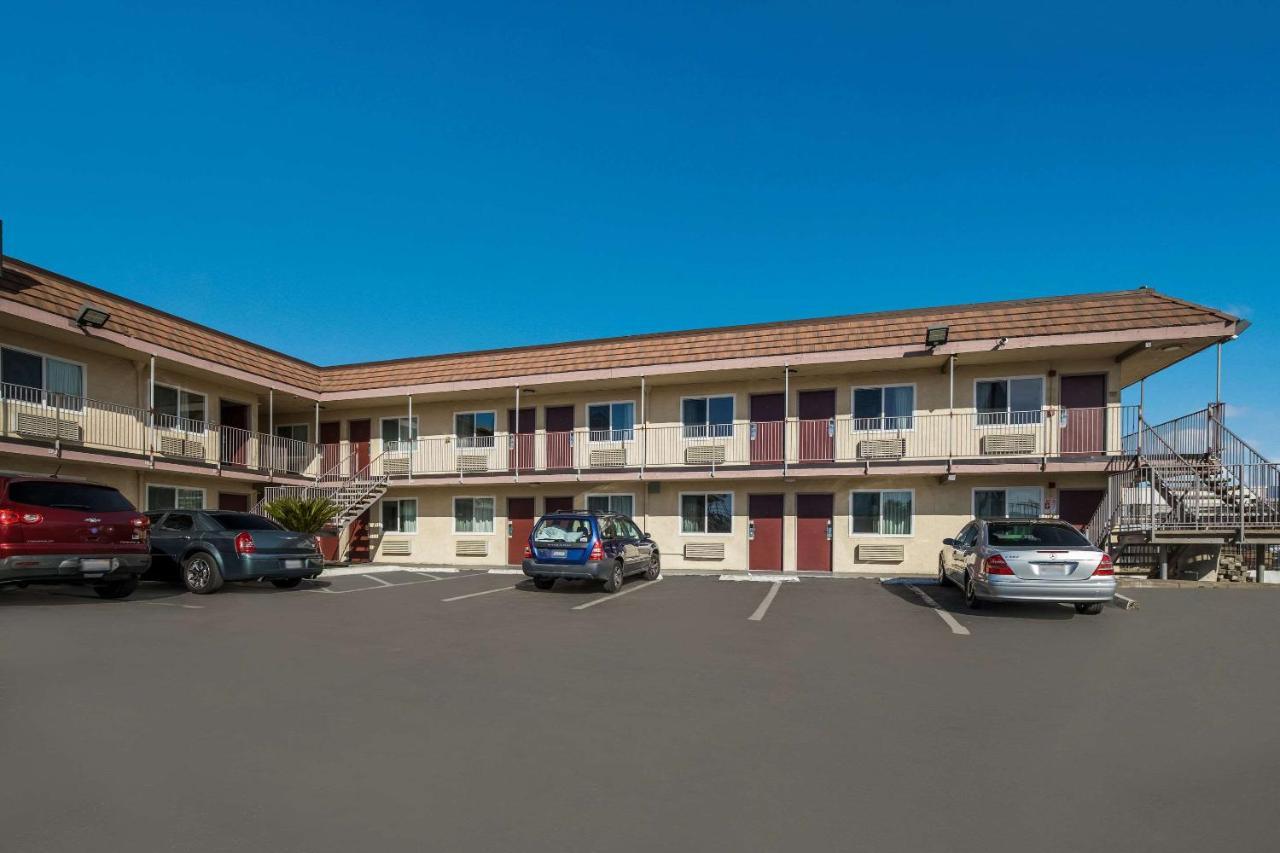 Rodeway Inn San Bernardino & Redlands Bagian luar foto