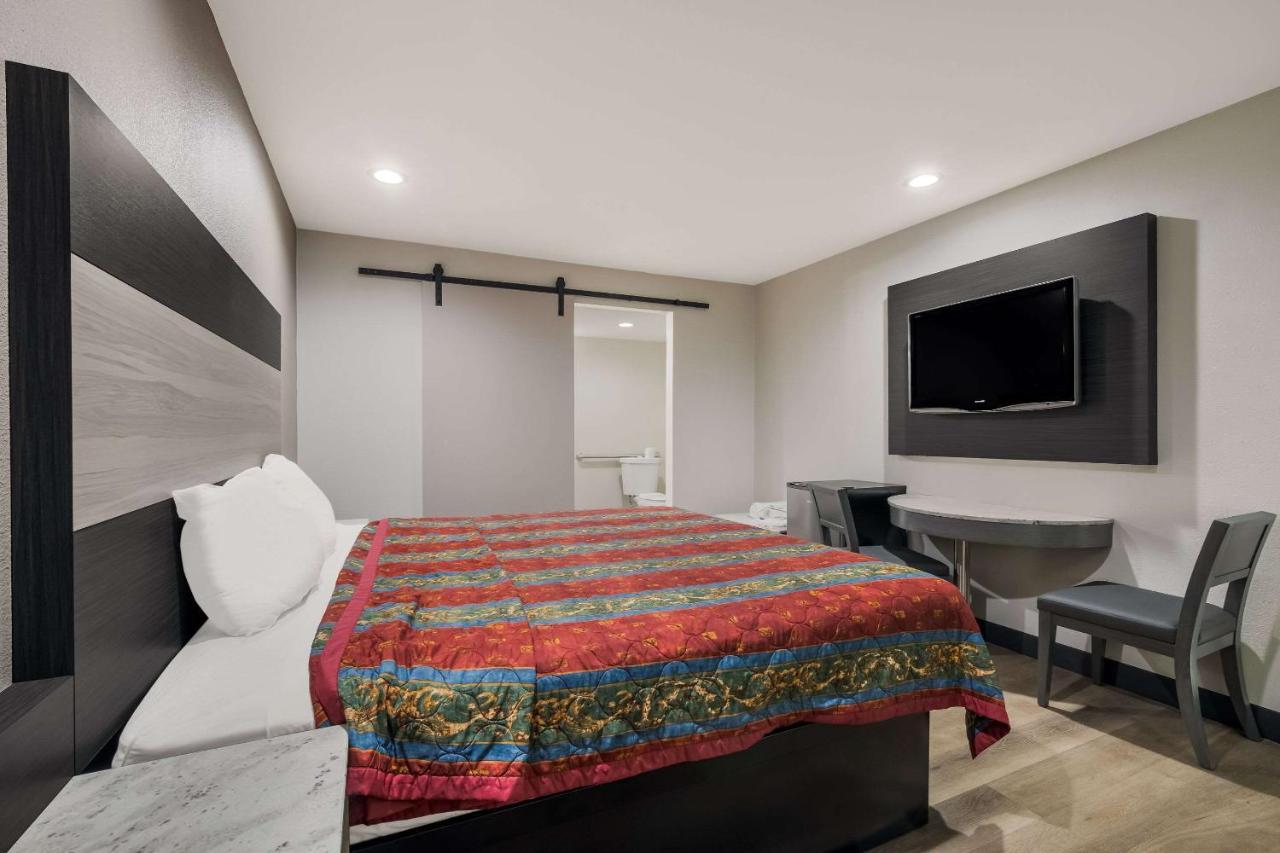 Rodeway Inn San Bernardino & Redlands Bagian luar foto