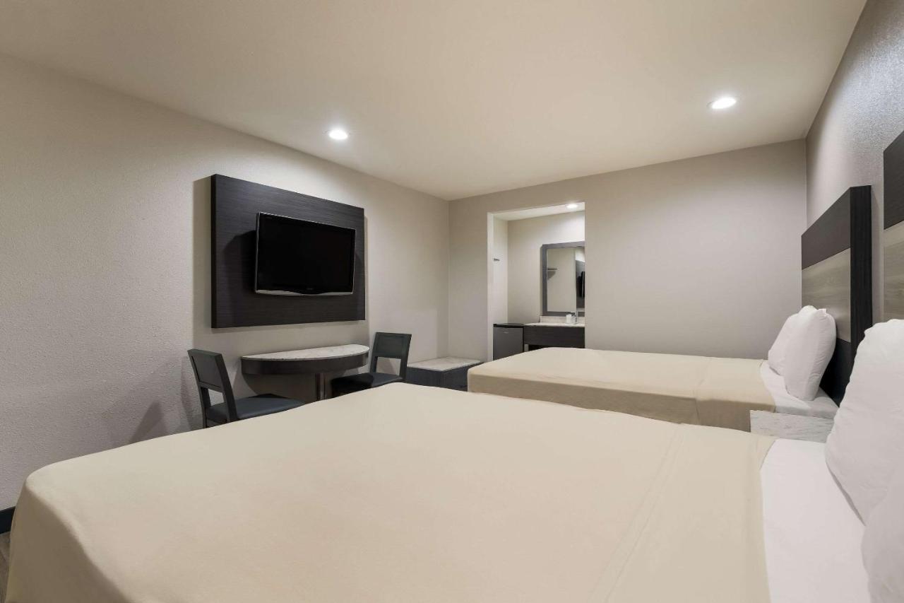 Rodeway Inn San Bernardino & Redlands Bagian luar foto