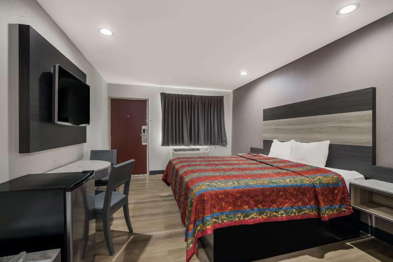 Rodeway Inn San Bernardino & Redlands Bagian luar foto