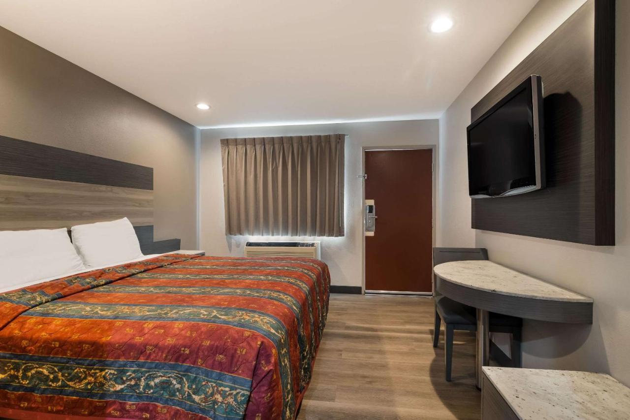 Rodeway Inn San Bernardino & Redlands Bagian luar foto
